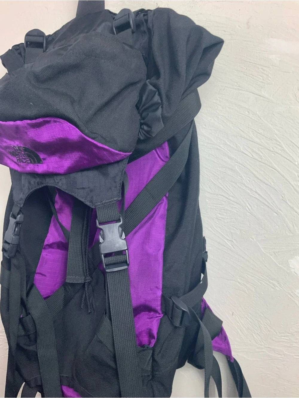 The North Face Backpack Vintage Purple Black Pack Rucksack Hiking Camping Large